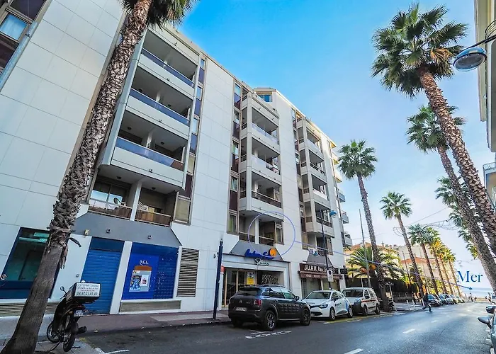 Couleurs Soleil, Juan Les Pins 아파트호텔 3*